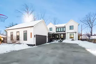 2731 Clifton Rd, Columbus, OH 43221 - Photo 1