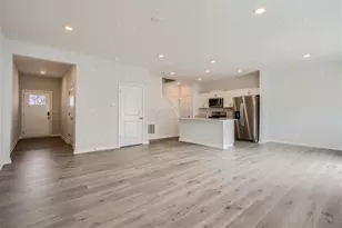 1495 Jarry Ave, Columbus, OH 43228 - Photo 1