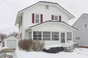 702 Union St, Crestline, OH 44827 - Photo 1