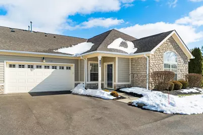 950 Villas Drive, Pataskala, OH 43062 - Photo 1