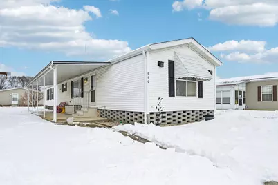 990 Jerry Lee Drive, Obetz, OH 43207 - Photo 1