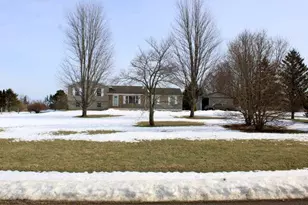 12058 Dunham Rd, Mount Vernon, OH 43050 - Photo 1