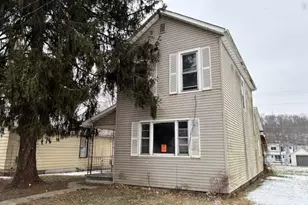 349 Schaum Ave, Zanesville, OH 43701 - Photo 1