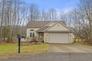 70 Queensway Ct, Howard, OH 43028 - Photo 1