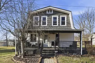 305 Cooper St, Mount Vernon, OH 43050 - Photo 1
