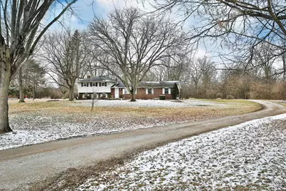 4677 Harrisburg Pike, Grove City, OH 43123 - Photo 1