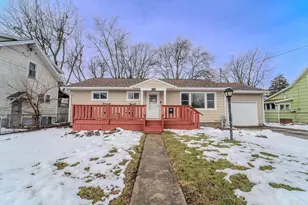 151 Barnhart St, Marion, OH 43302 - Photo 1