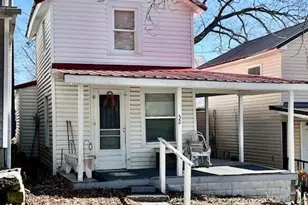 32 2nd St, Lancaster, OH 43130 - Photo 1