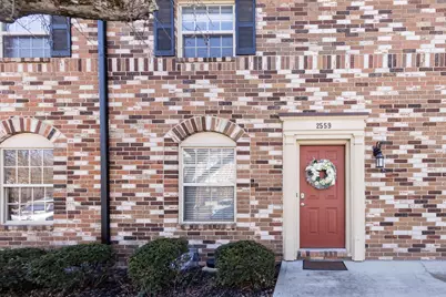 2559 Olde Hill Court S, Columbus, OH 43221 - Photo 1