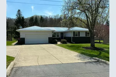 236 Elm Drive NE, Newark, OH 43055 - Photo 1