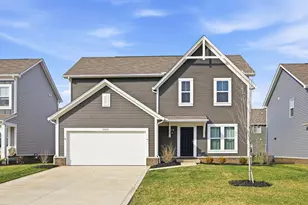 1042 Queen Bee Pl, Grove City, OH 43123 - Photo 1