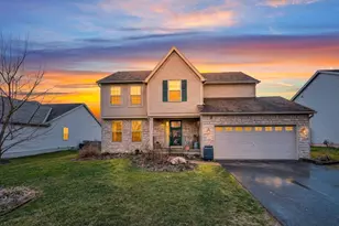 4457 Knoll Crest Dr, Grove City, OH 43123 - Photo 1