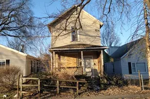 429 E Locust St, Lancaster, OH 43130 - Photo 1