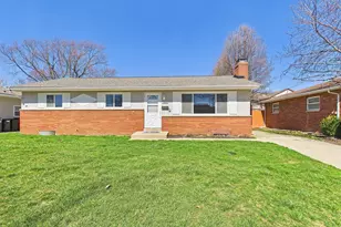 3028 Woodgrove Dr, Grove City, OH 43123 - Photo 1