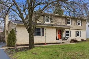 1448 Clubview Blvd N, Columbus, OH 43235 - Photo 1