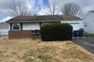 689 Georgian Dr, Columbus, OH 43228 - Photo 1