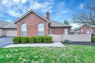 536 Calkin Ln E, Columbus, OH 43230 - Photo 1