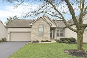 157 Pebble Creek Dr, Pataskala, OH 43062 - Photo 1