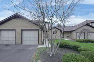 1639 Six Point Ct, Columbus, OH 43085 - Photo 1