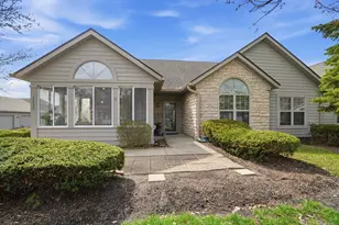 2237 Ravine Woods Dr, Grove City, OH 43123 - Photo 1
