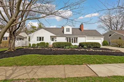 242 W New England Avenue, Columbus, OH 43085 - Photo 1