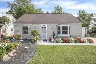 348 Darbyhurst Rd, Columbus, OH 43228 - Photo 1