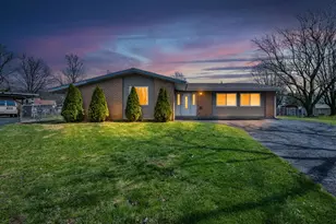 663 Teakwood Ct, Galion, OH 44833 - Photo 1