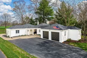 328 Fairway Cir, Whitehall, OH 43213 - Photo 1