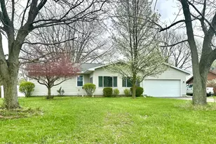 305 Eastview Dr, Urbana, OH 43078 - Photo 1