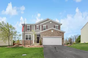 851 Corylus Dr SW, Pataskala, OH 43062 - Photo 1