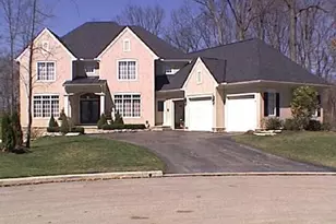 5598 Twin Lakes Ct, Westerville, OH 43082 - Photo 1