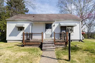 979 W Hubert Ave, Lancaster, OH 43130 - Photo 1