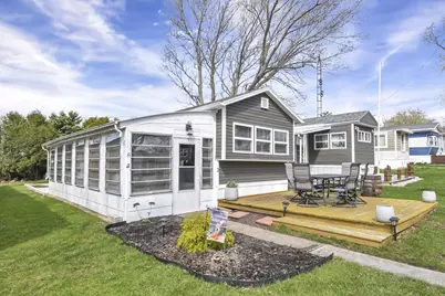 8696 E Bayshore Road #Unit 2, Marblehead, OH 43440 - Photo 1