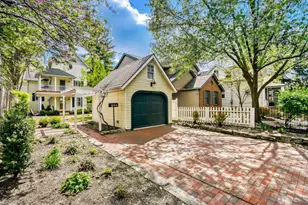876 Ebner St, Columbus, OH 43206 - Photo 1