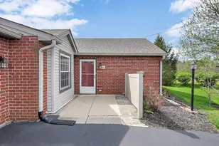 1160 Stoneycreek Ct, Lancaster, OH 43130 - Photo 1