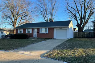 1230 Carrousel Dr E, Reynoldsburg, OH 43068 - Photo 1