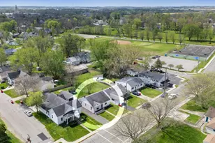 208 Park Ave, London, OH 43140 - Photo 1