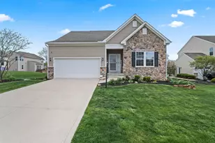 2010 Sugar Mill Dr, Pataskala, OH 43062 - Photo 1