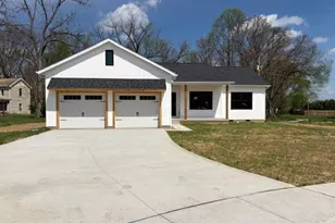 949 Hobart Ct, Logan, OH 43138 - Photo 1