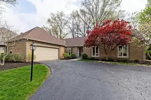 6696 Maplebrook Ln, Columbus, OH 43235 - Photo 1