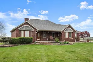 1305 Bald Hill Rd, Zanesville, OH 43701 - Photo 1