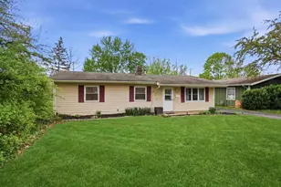 842 W 6th St, Marysville, OH 43040 - Photo 1