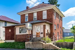1918 Maple Ave, Zanesville, OH 43701 - Photo 1
