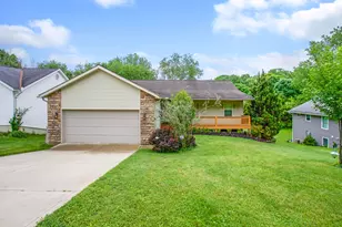 151 Heatherwood Dr, Howard, OH 43028 - Photo 1