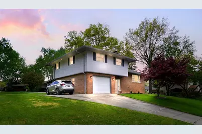 60 Savern Place, Columbus, OH 43230 - Photo 1