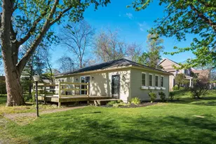 139 W Hiawatha Dr, Powell, OH 43065 - Photo 1
