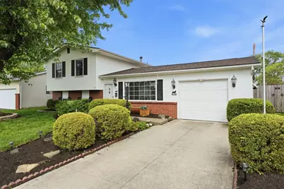 440 Deerwood Avenue E, Columbus, OH 43230 - Photo 1