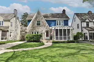 66 S Cassingham Rd, Bexley, OH 43209 - Photo 1