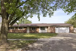 754 Pointview Dr, Westerville, OH 43081 - Photo 1