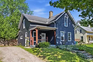 353 N Union St, Delaware, OH 43015 - Photo 1